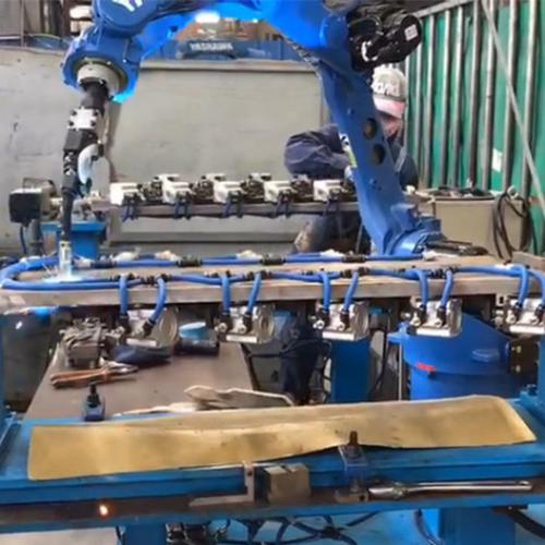 机械手安川焊接机器人